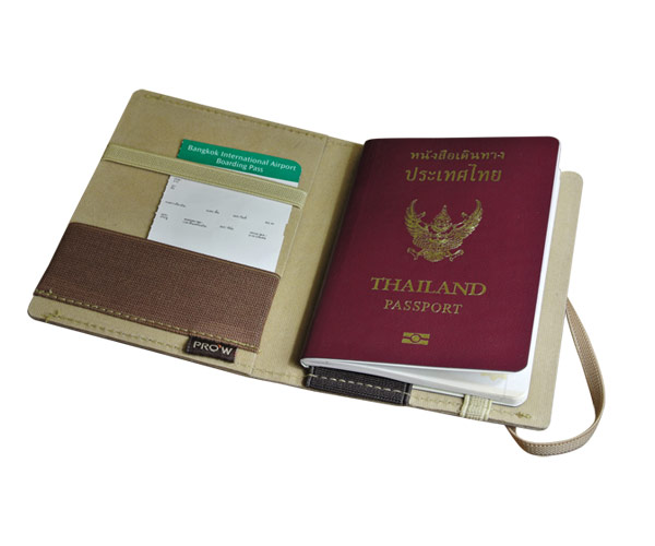 passport holder3